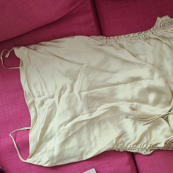 NWOT aritzia wilfred only ruched slip dress cool beige M - Picture 6 of 12